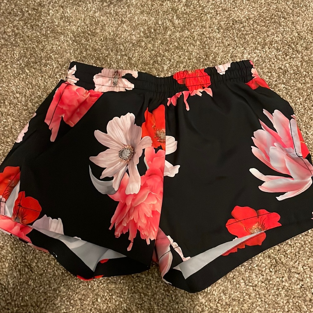 Black and pink flower shorts for girls